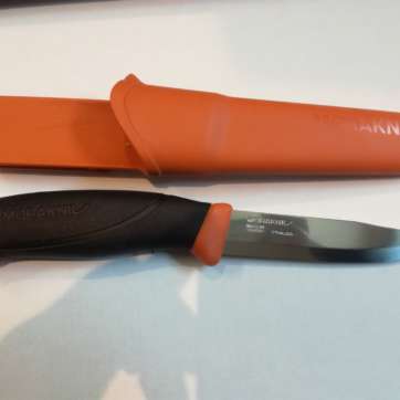 POIGNARD MORA COMPANION NOIR/BURNT ORANGE INOX