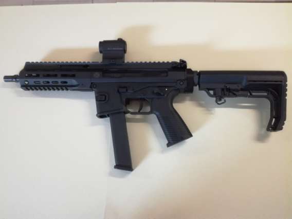 CARABINE 9MM BRUGGER et THOMET SPC9 AIMPOINT