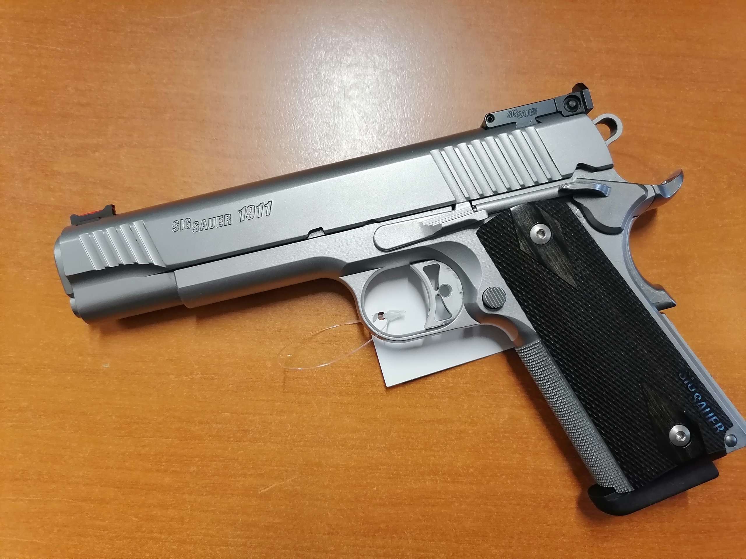 SIG SAUER 1911 9 X 19 (9MM LUGER)