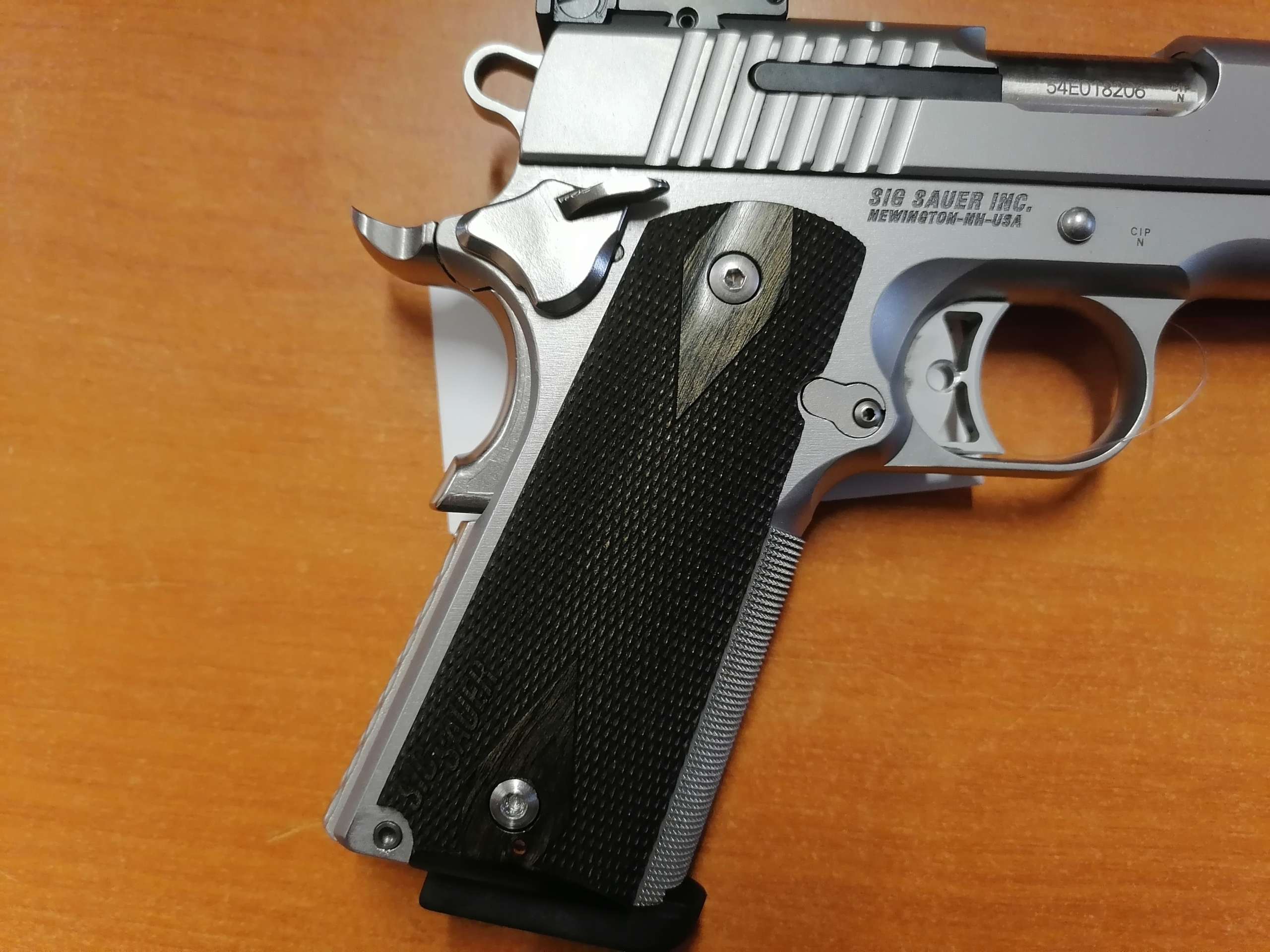 SIG SAUER 1911 9 X 19 (9MM LUGER) – Image 8